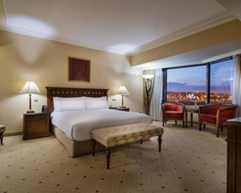 Hilton Izmir Hotel Exterior photo A bedroom at the Four Seasons Hotel, Cairo